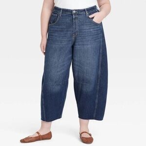 NWT Universal Thread Women's High-Rise Curved Leg Barrel Ankle Dark Wash Size 17